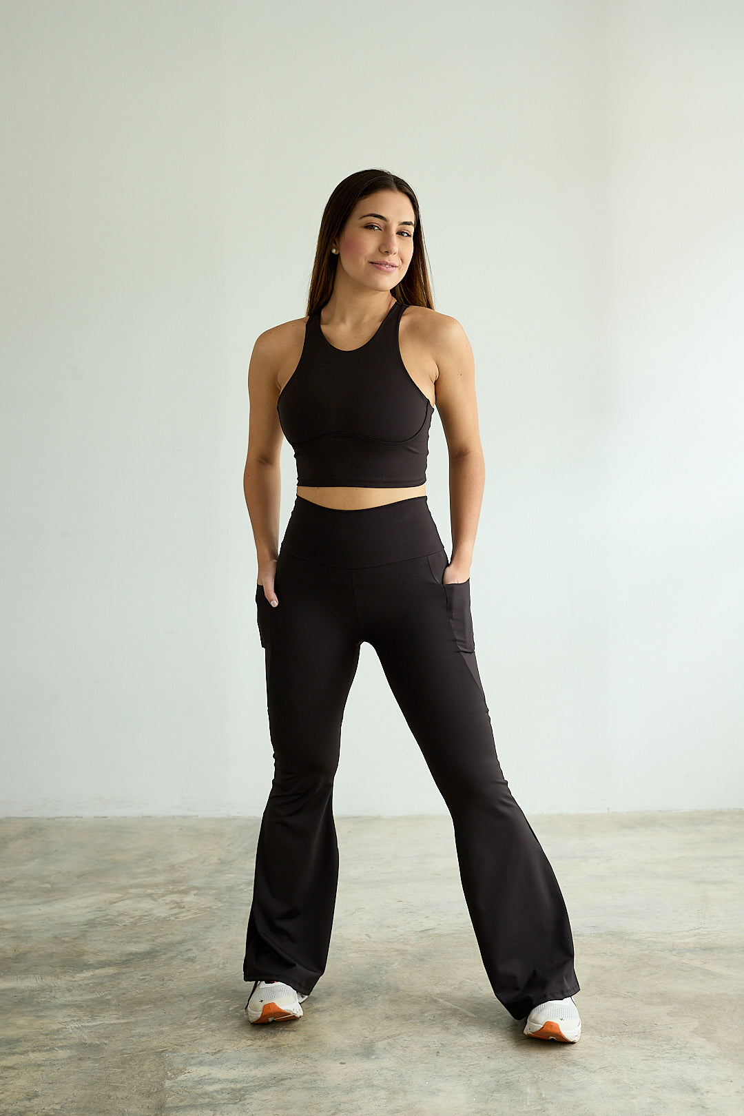 Set Elena